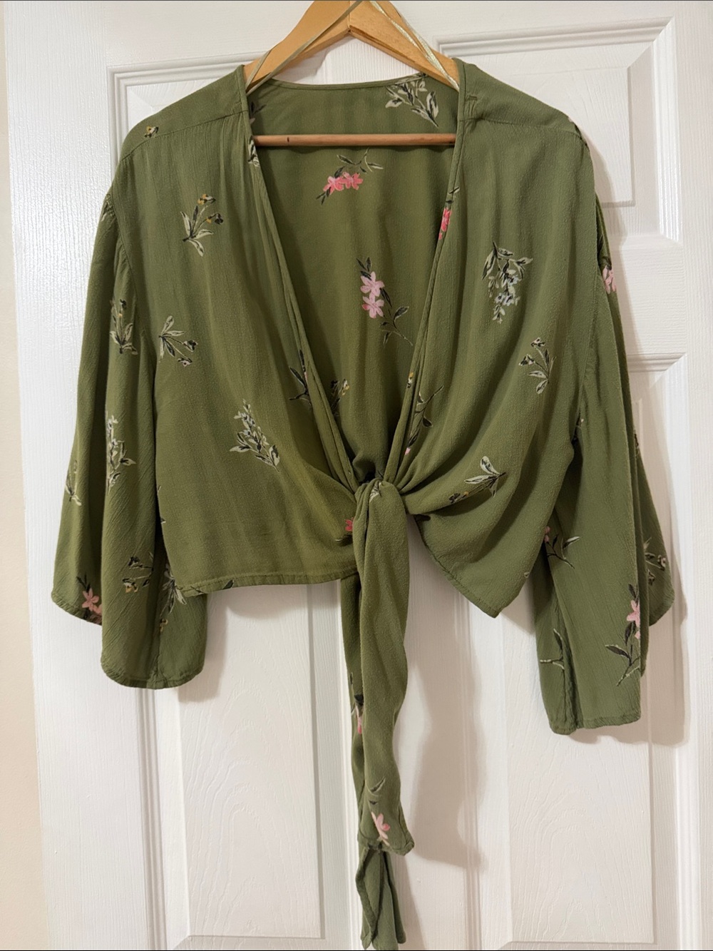 Billabong Olive Green Floral Tie-Front Crop Top